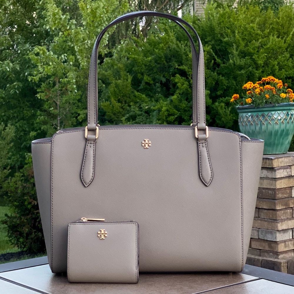 NWT Tory Burch Emerson Top Zip Tote & Wallet Set - Picture 2 of 7